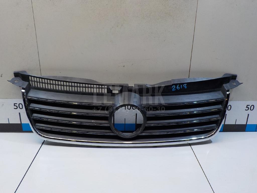 Решетка радиатора 3B0853651L VAG