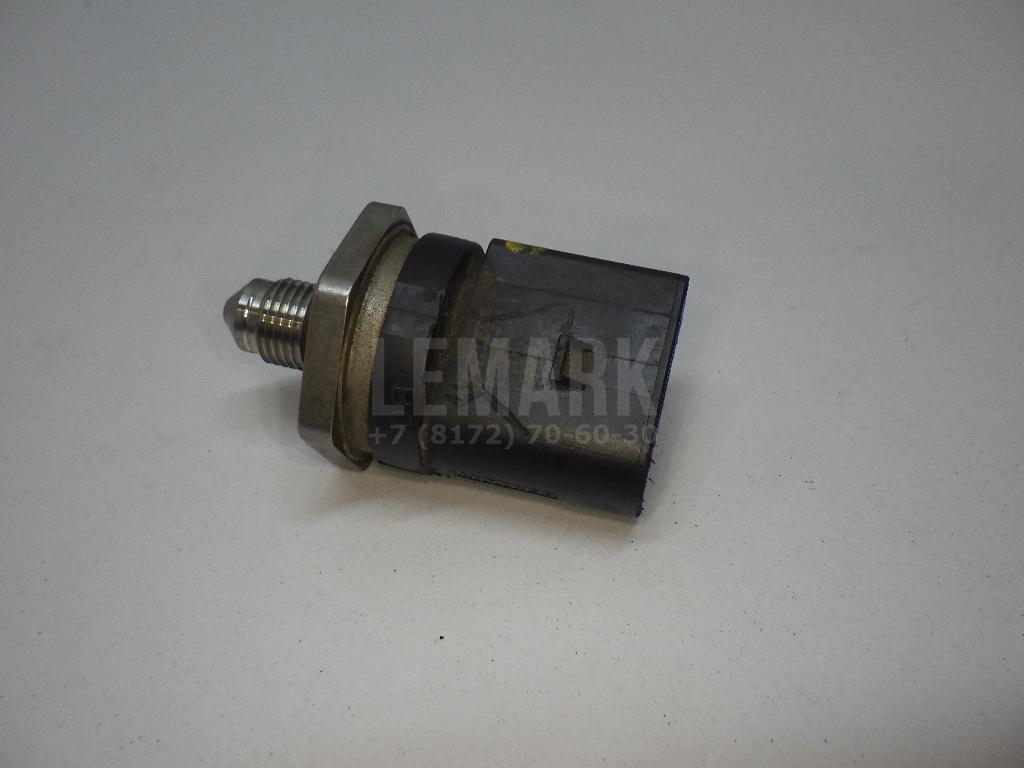 Датчик давления топлива 06J906051B VAG