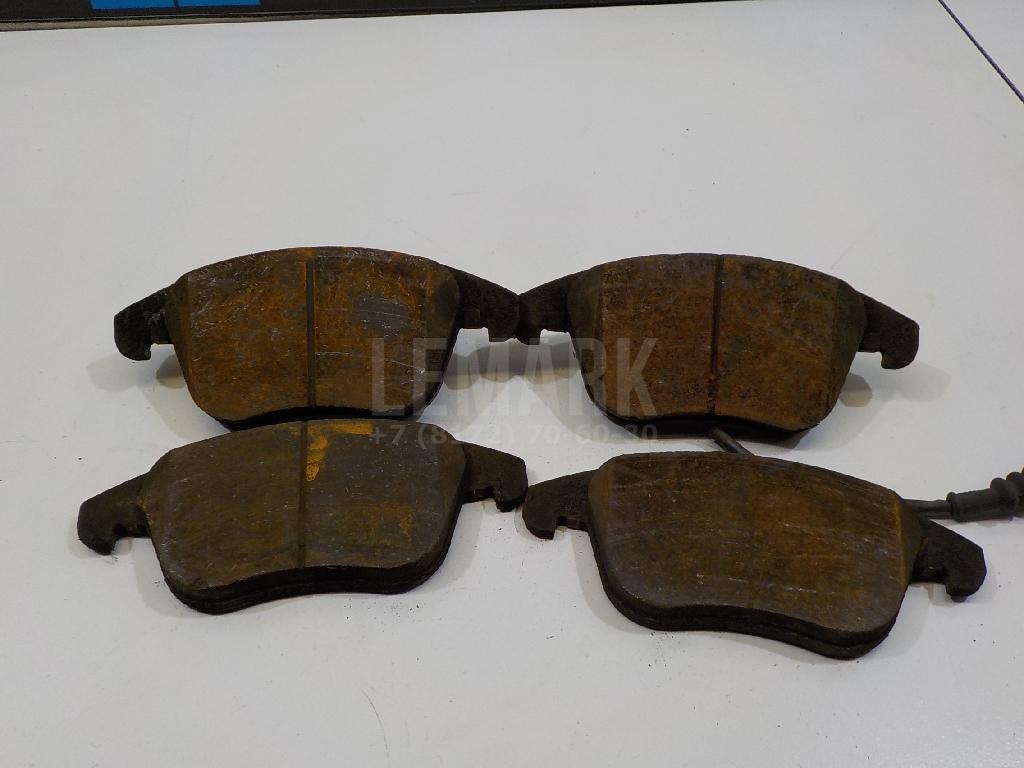 Колодки тормозные передние к-кт 5N0698151A VAG