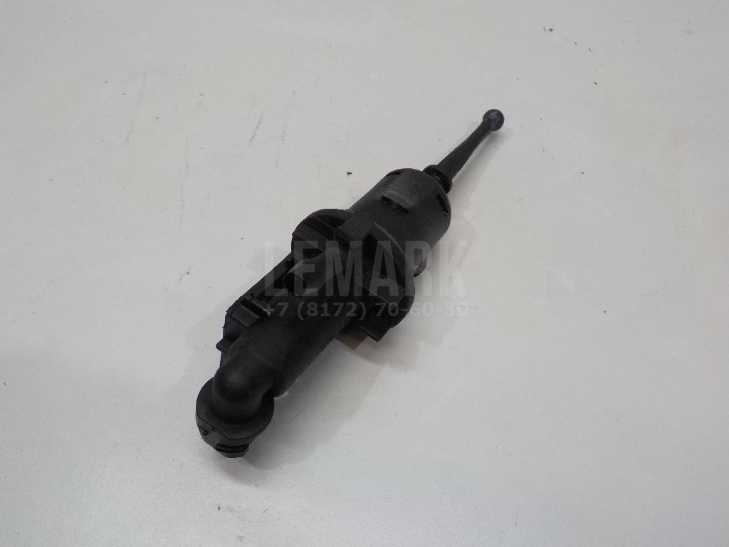 Цилиндр сцепления главный 1K0721388T VAG