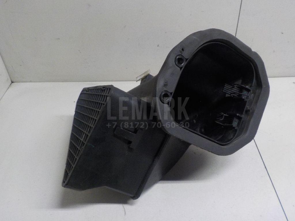 Воздухозаборник (внутри) 7L0819049 VAG