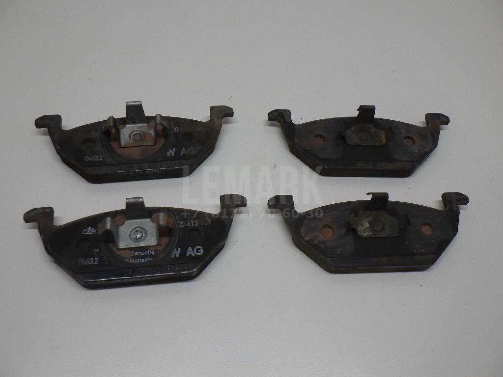 Колодки тормозные передние к-кт 5C0698151 VAG