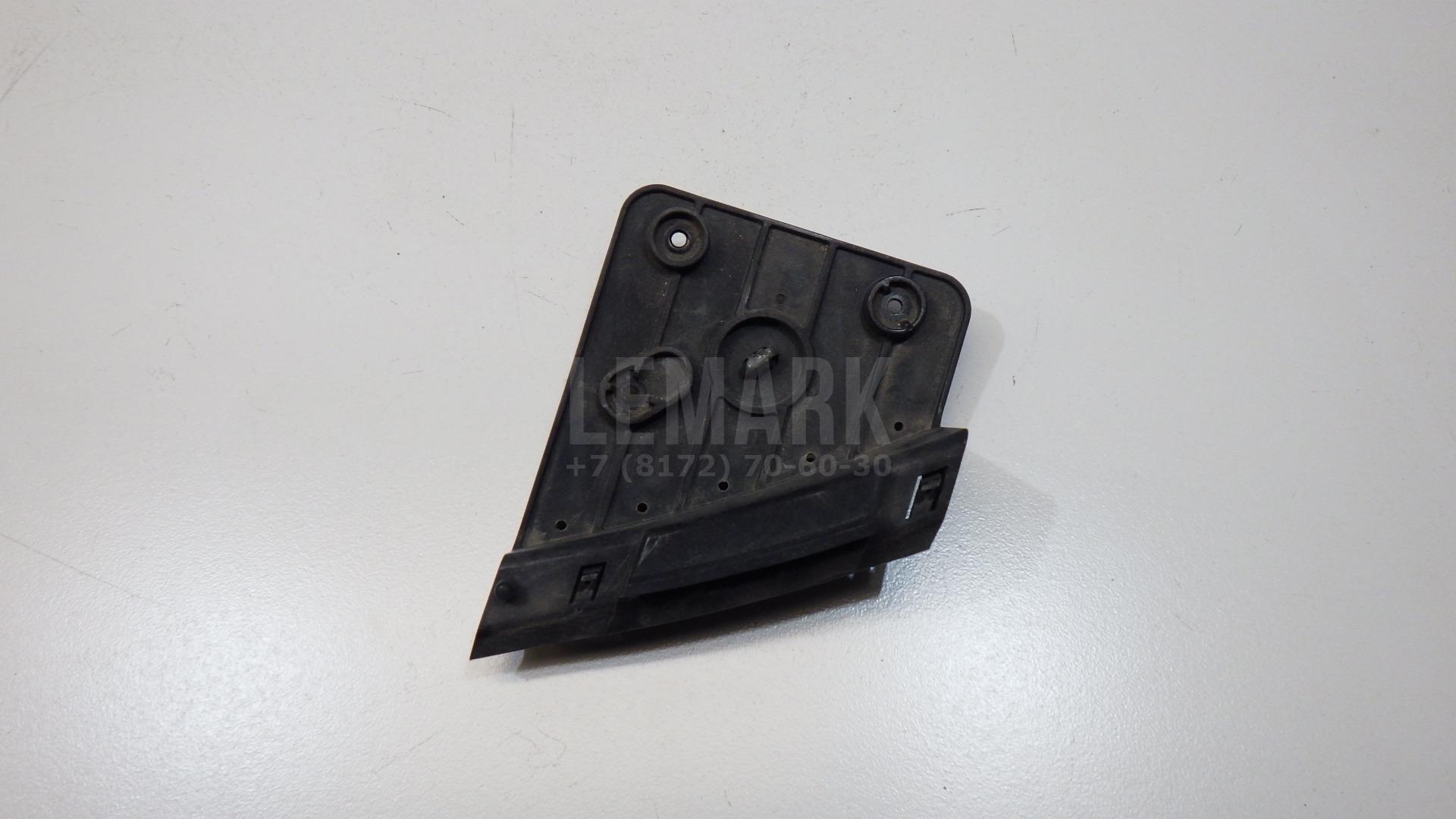 Кронштейн крепления фары 620454EA0A Nissan