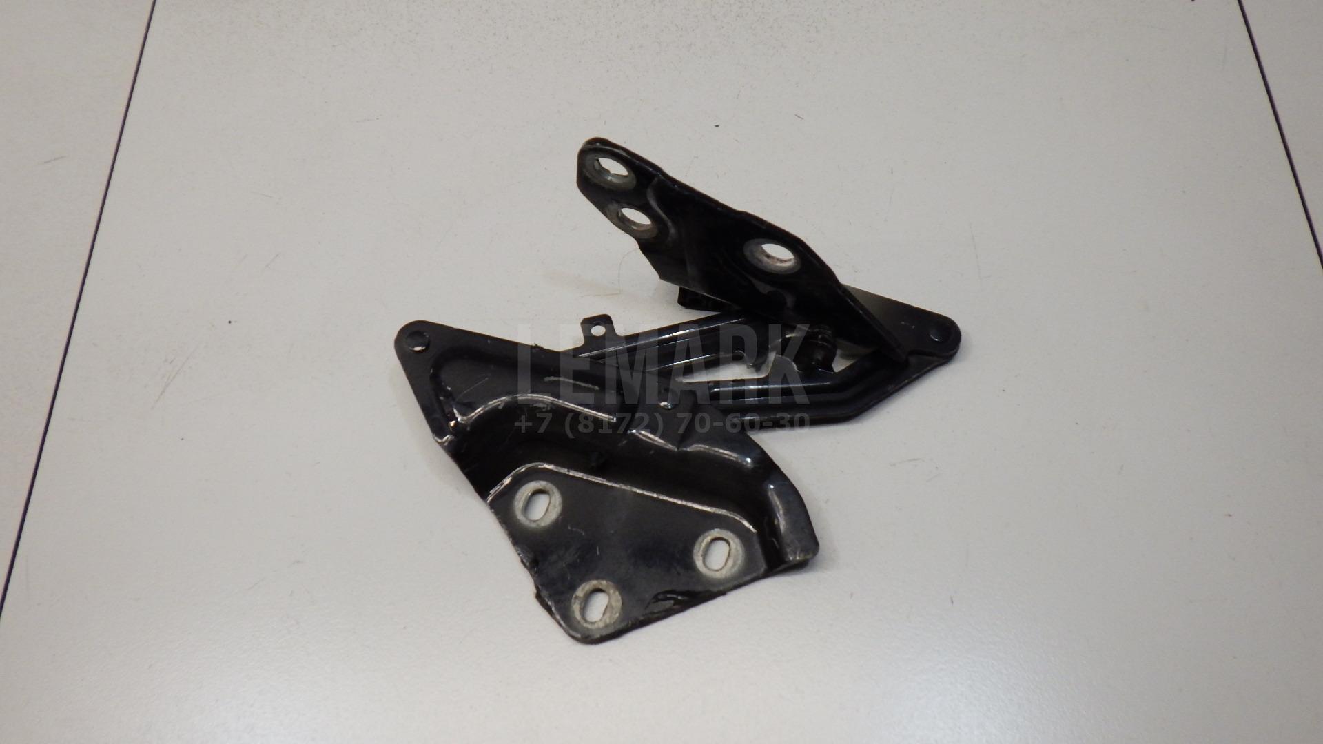 Петля капота правая 7L6823302A VAG