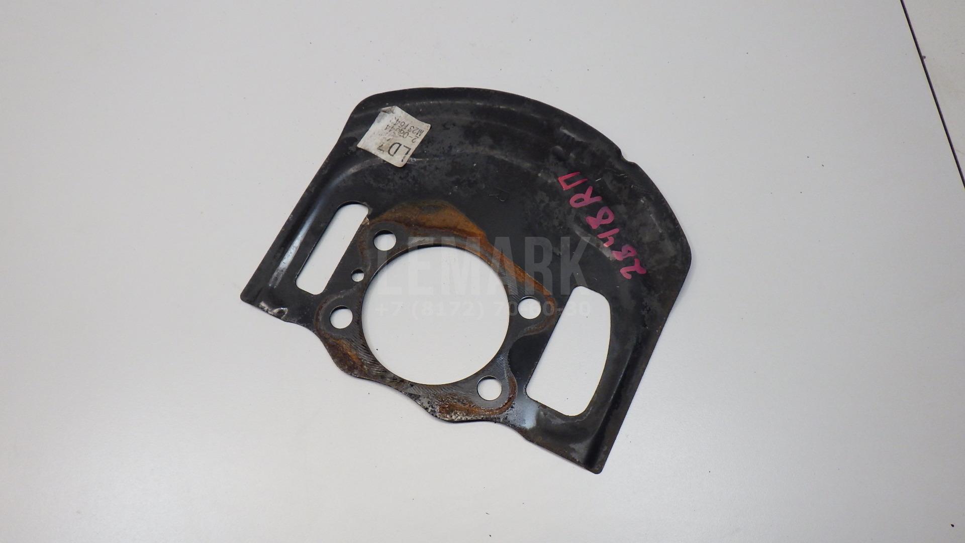 Пыльник тормозного диска 41151JU00A Nissan