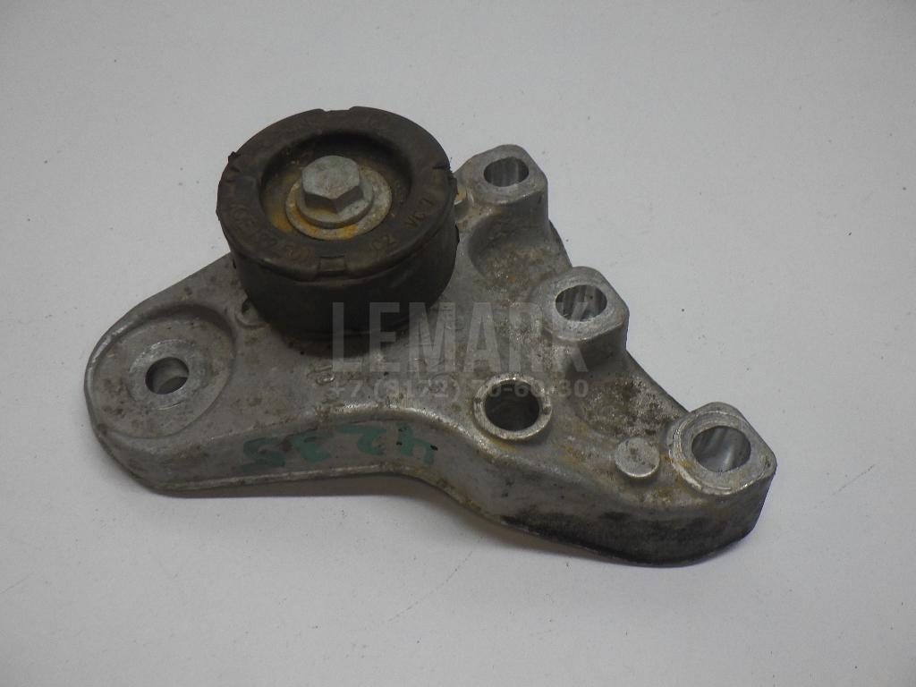 Опора двигателя правая 6R0199167AG VAG