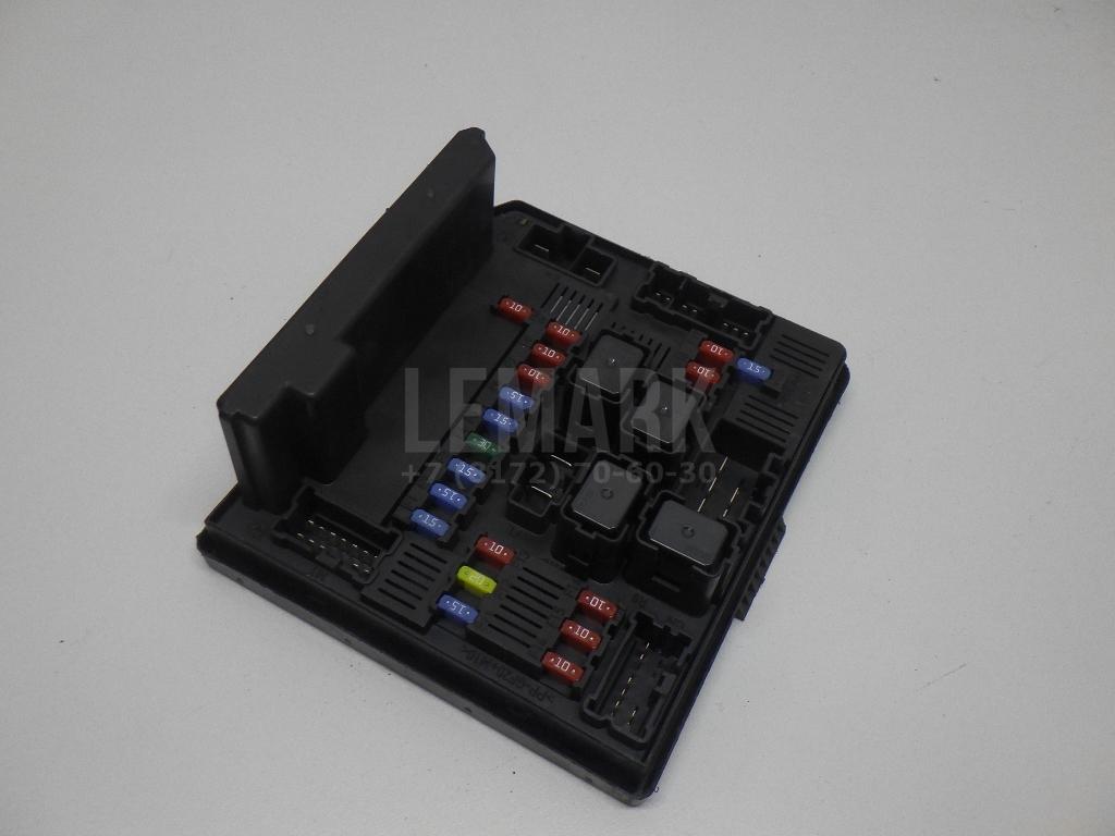 Блок предохранителей 284B7BB01B Nissan