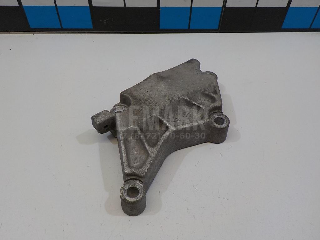 Кронштейн опоры двигателя 216702F000 Hyundai-Kia