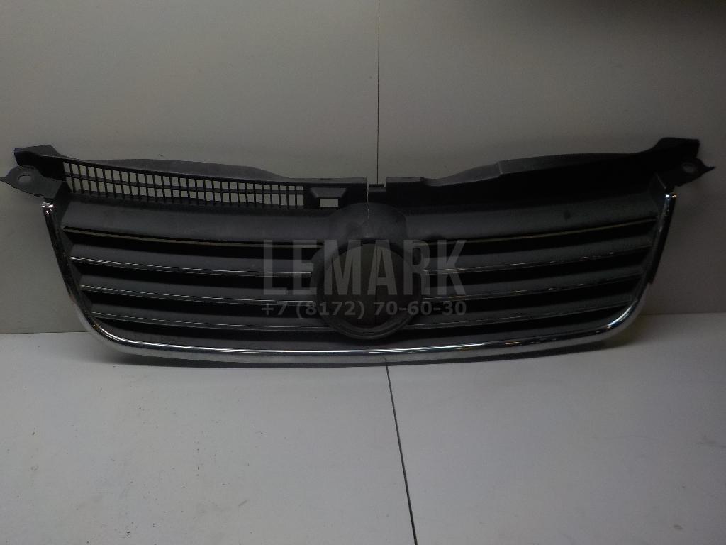 Решетка радиатора 3B0853651L VAG
