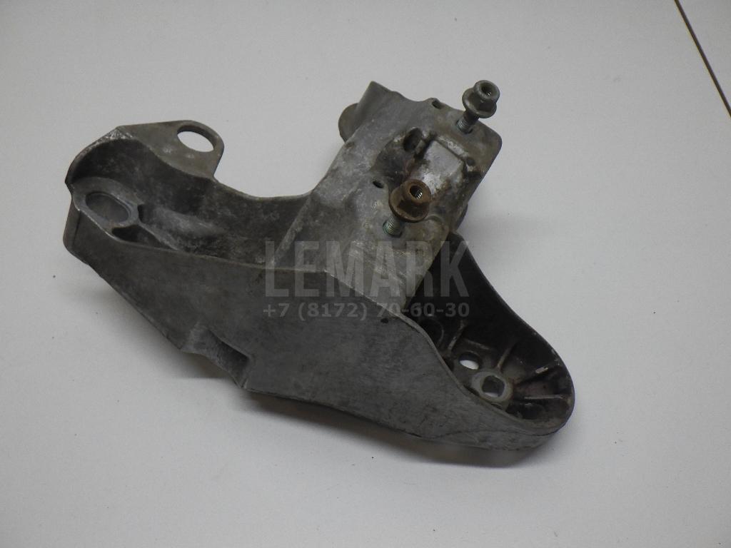 Кронштейн опоры двигателя 8E0199351 VAG
