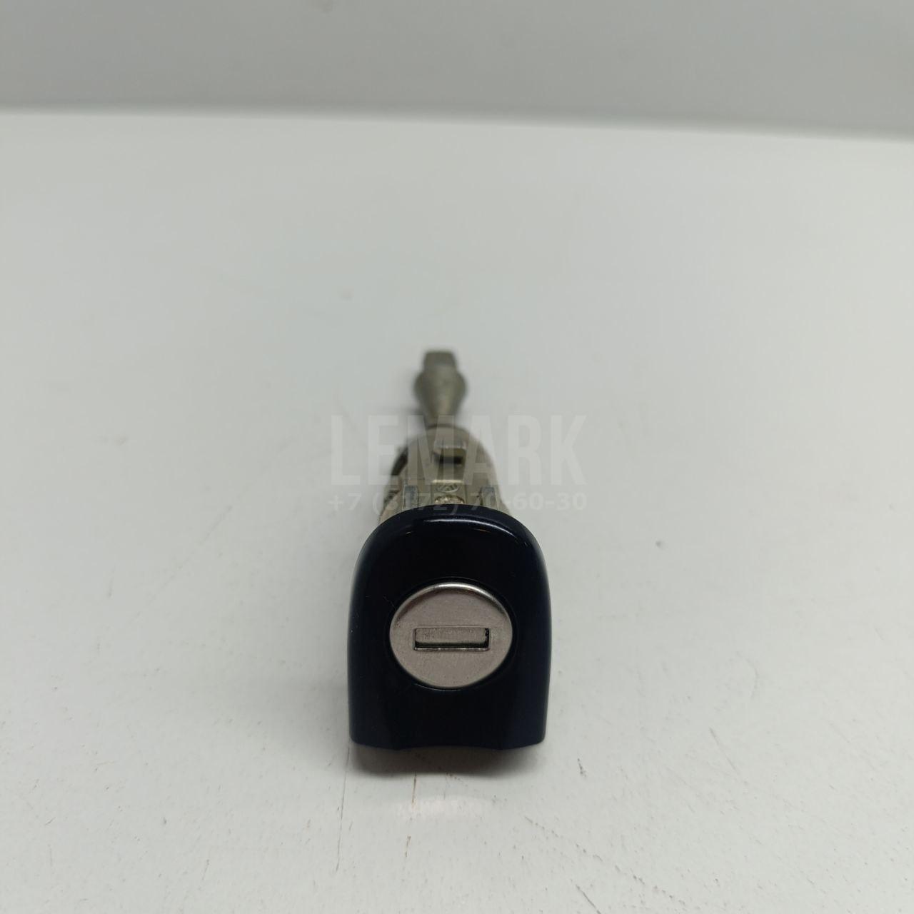 Вставка замка двери 1K5837168A VAG