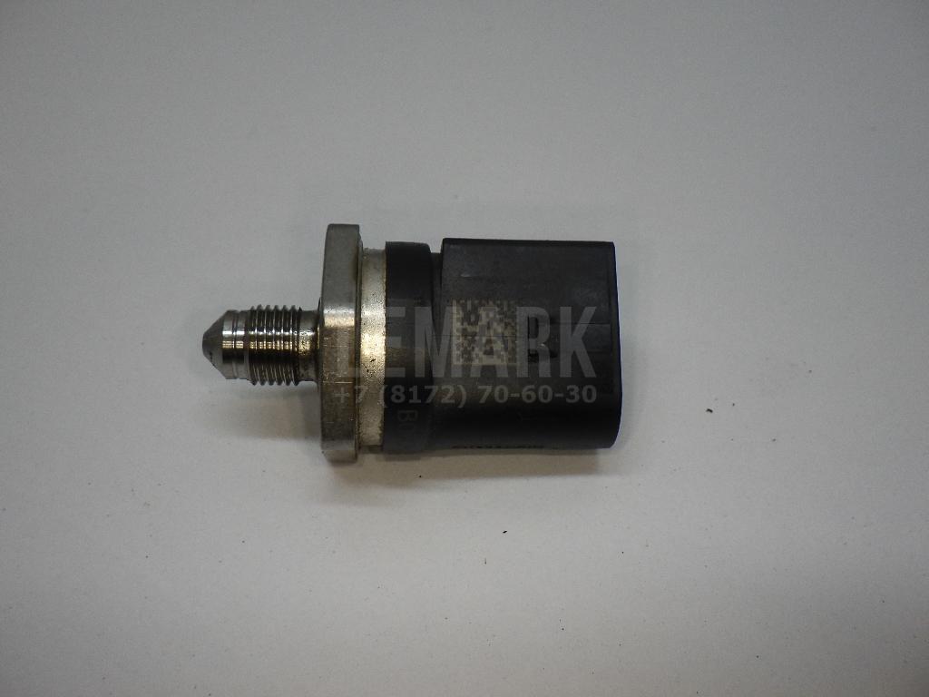 Датчик давления топлива 06J906051B VAG