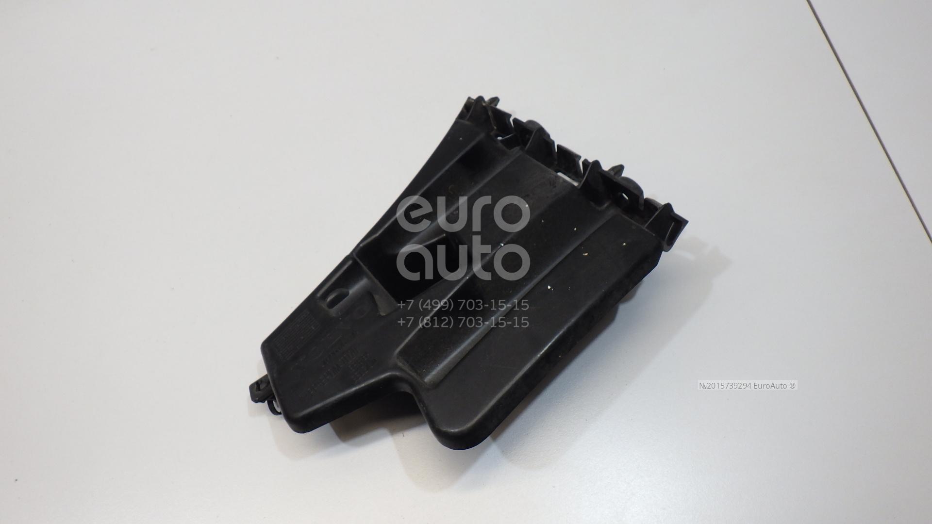 Volvo 30795049 Кронштейн переднего бампера правый