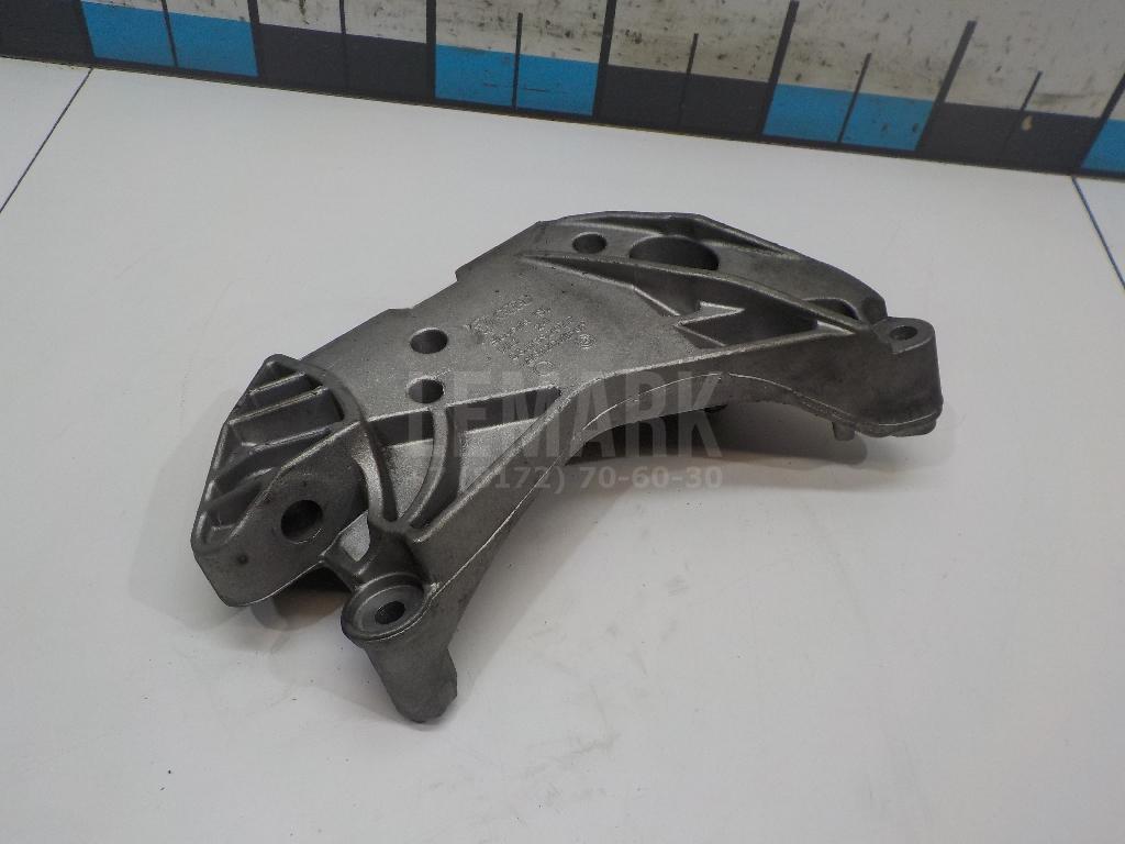Кронштейн двигателя правый 06J199207P VAG