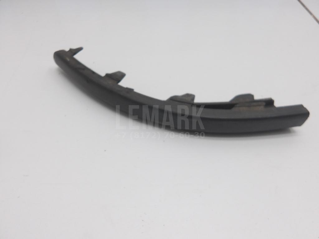 Накладка заднего бампера правая 1356652 Ford