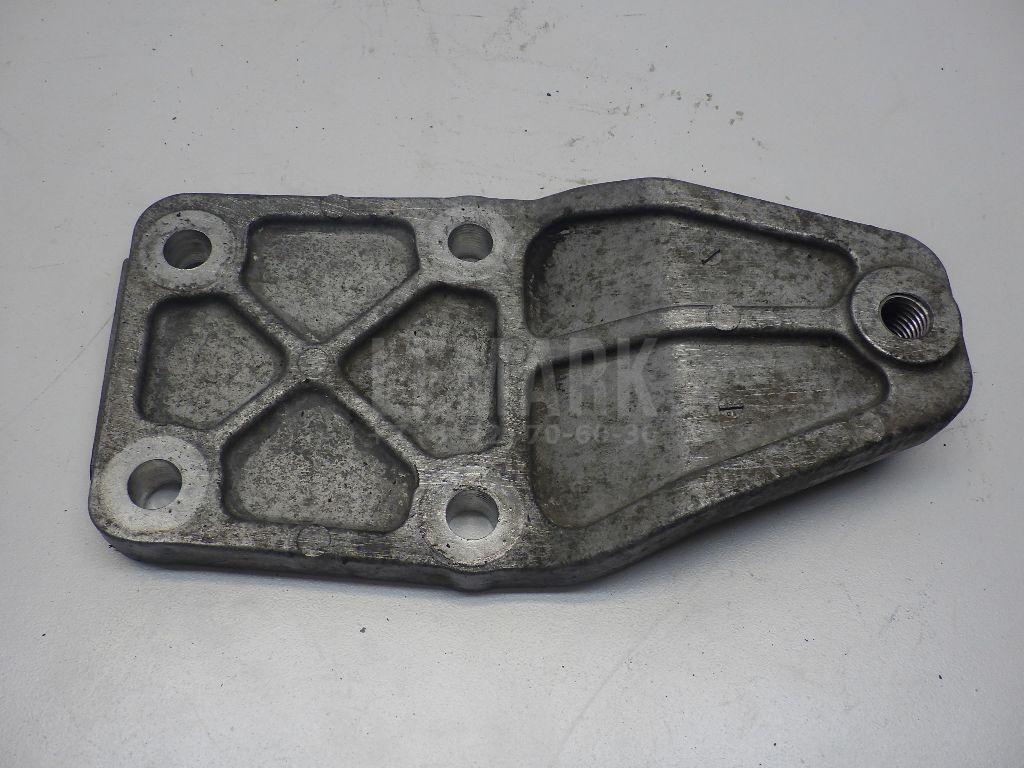 Кронштейн редуктора 5239142140 Toyota