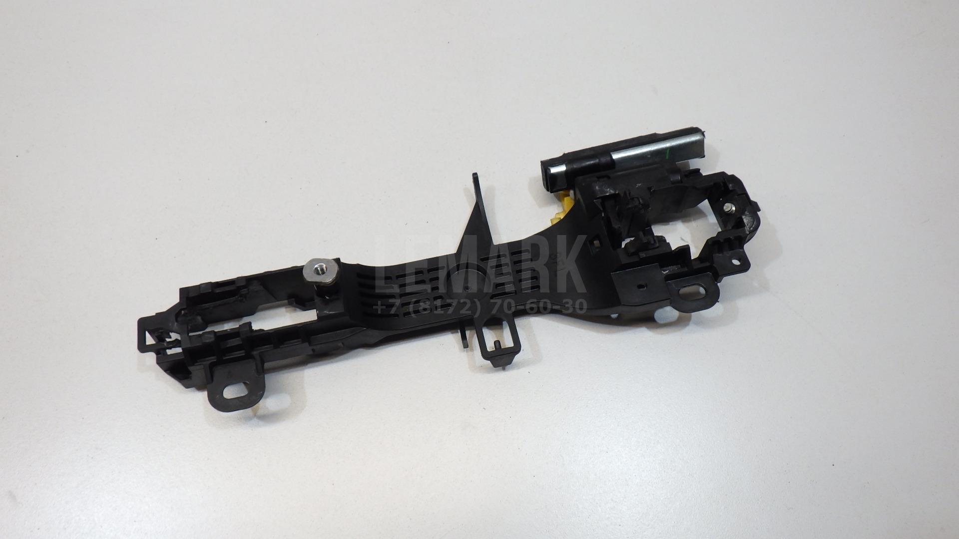 Кронштейн ручки 6920242040 Toyota