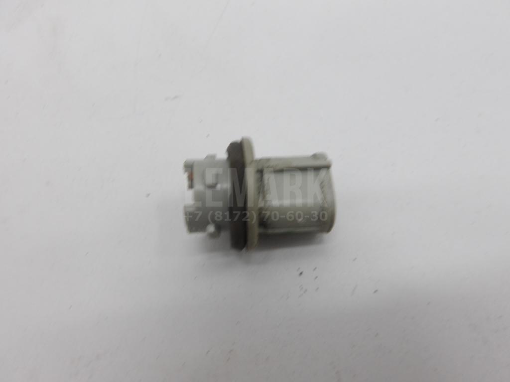 Патрон габаритного фонаря 8161512590 Toyota