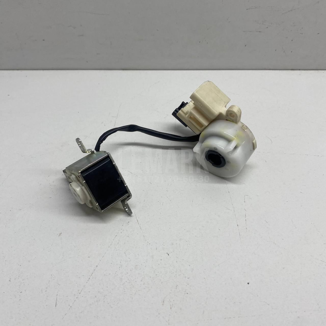 Группа контактная замка зажигания 8445012200 Toyota