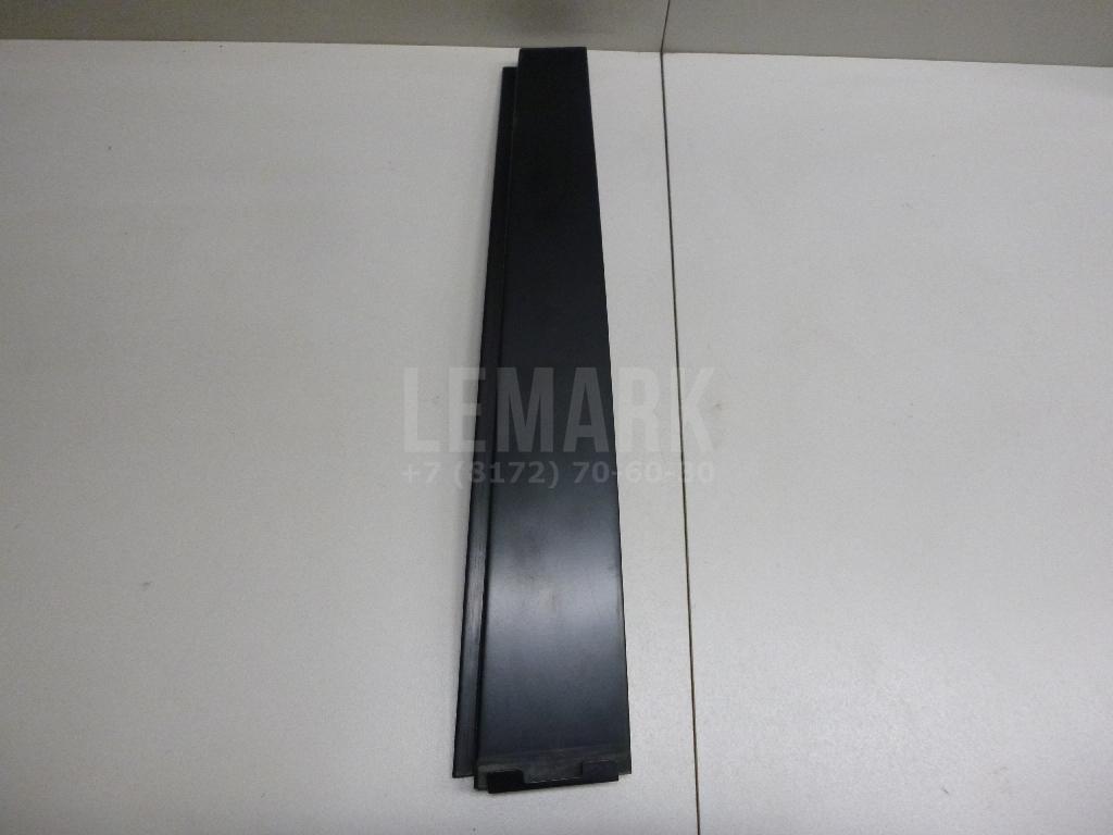 Накладка двери задней левой 1T0839889 VAG