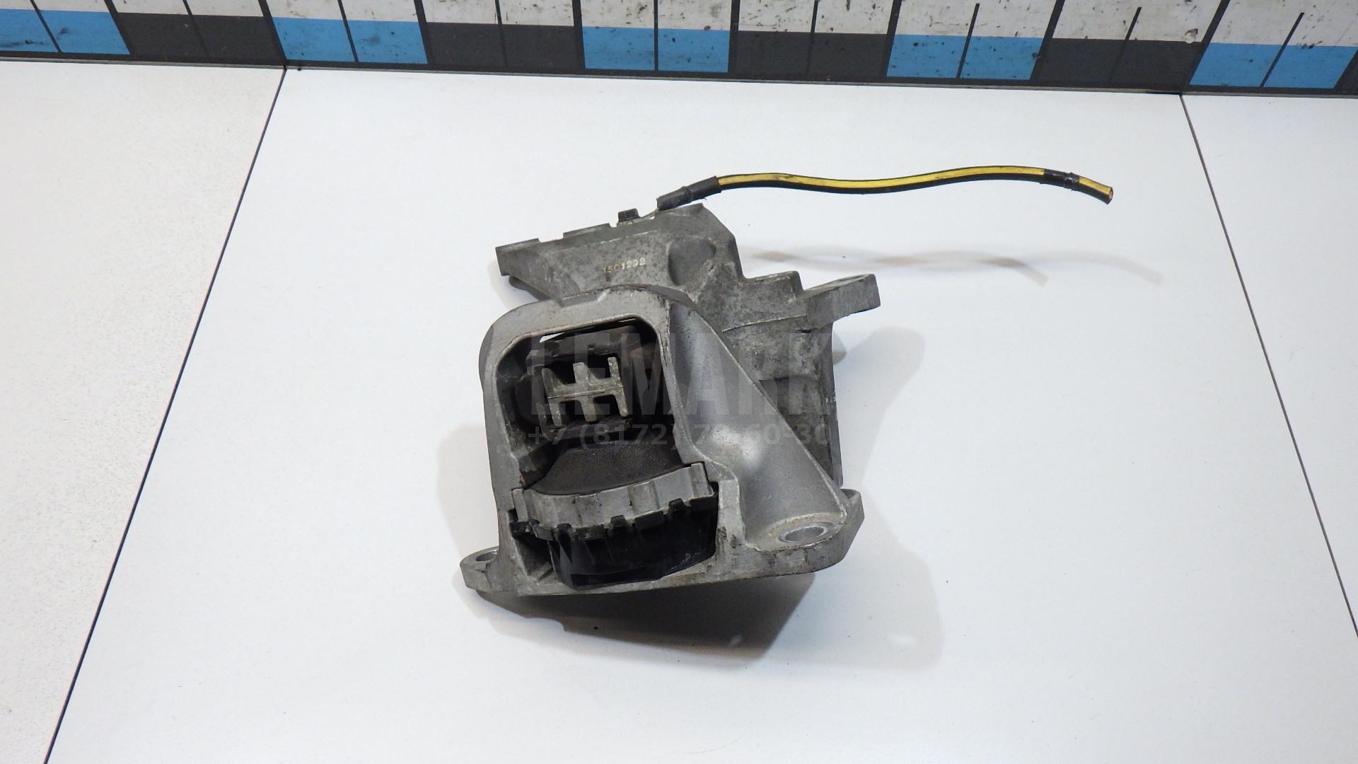 Опора двигателя правая 112104BB0B Nissan