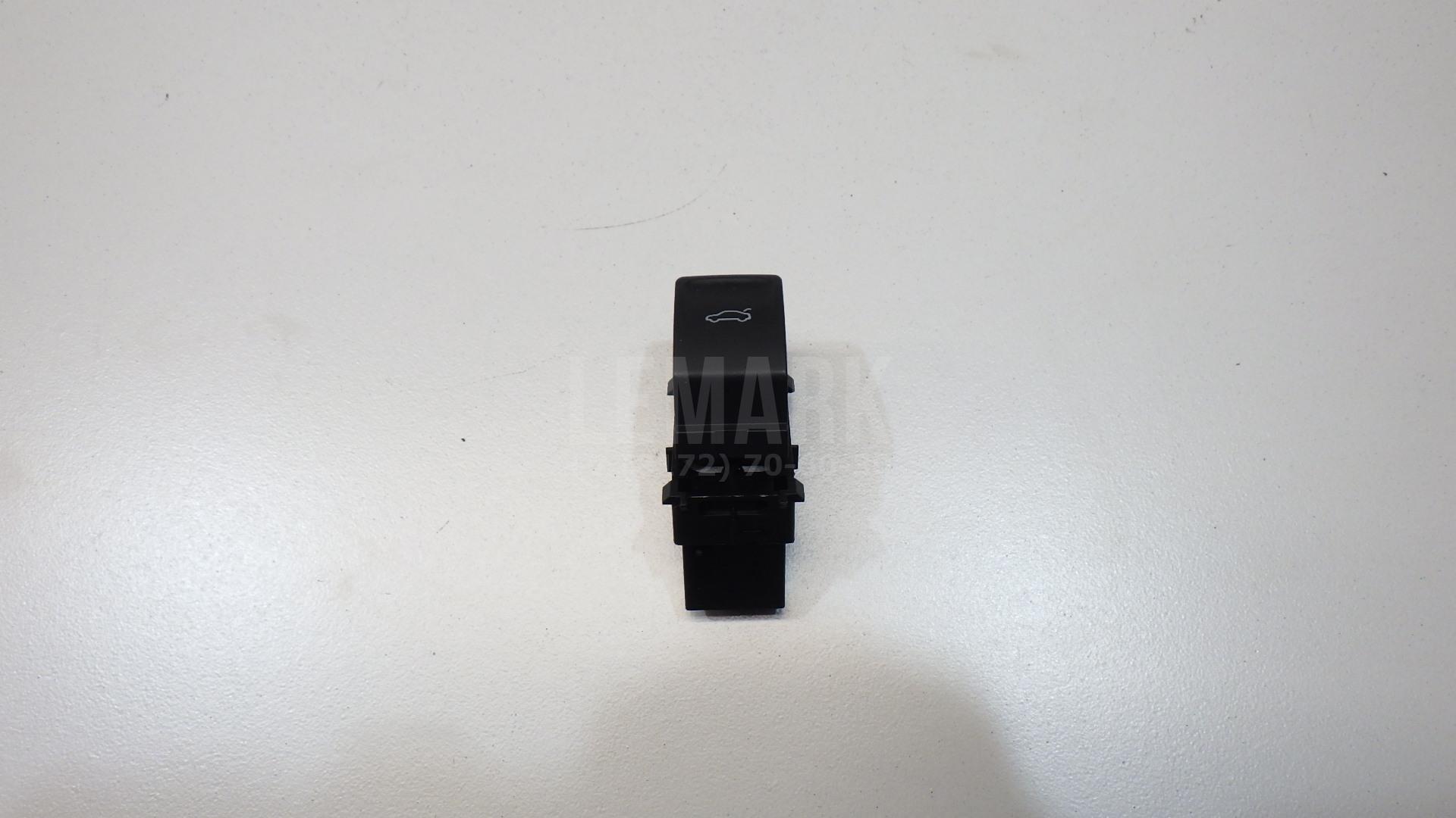 Кнопка открывания багажника 3G0959831WHS VAG