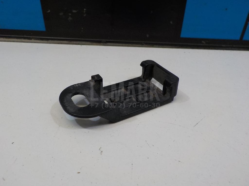 Кронштейн датчика парковки 8934833090 Toyota