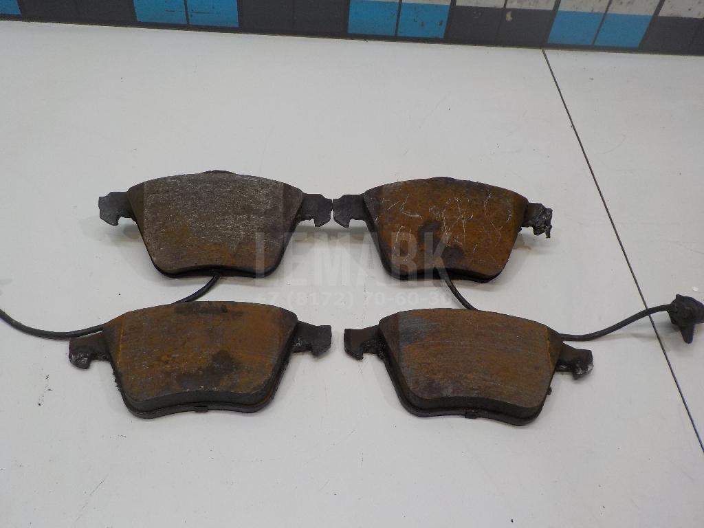 Колодки тормозные передние к-кт 8DB355011711 Hella Pagid