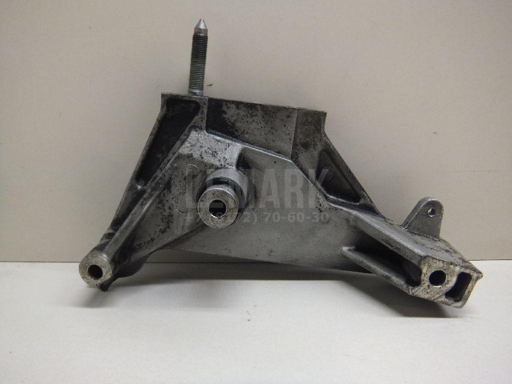 Кронштейн двигателя правый 2167027041 Hyundai-Kia