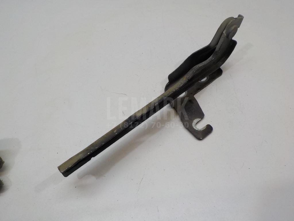 Петля капота правая 5N0823302A VAG