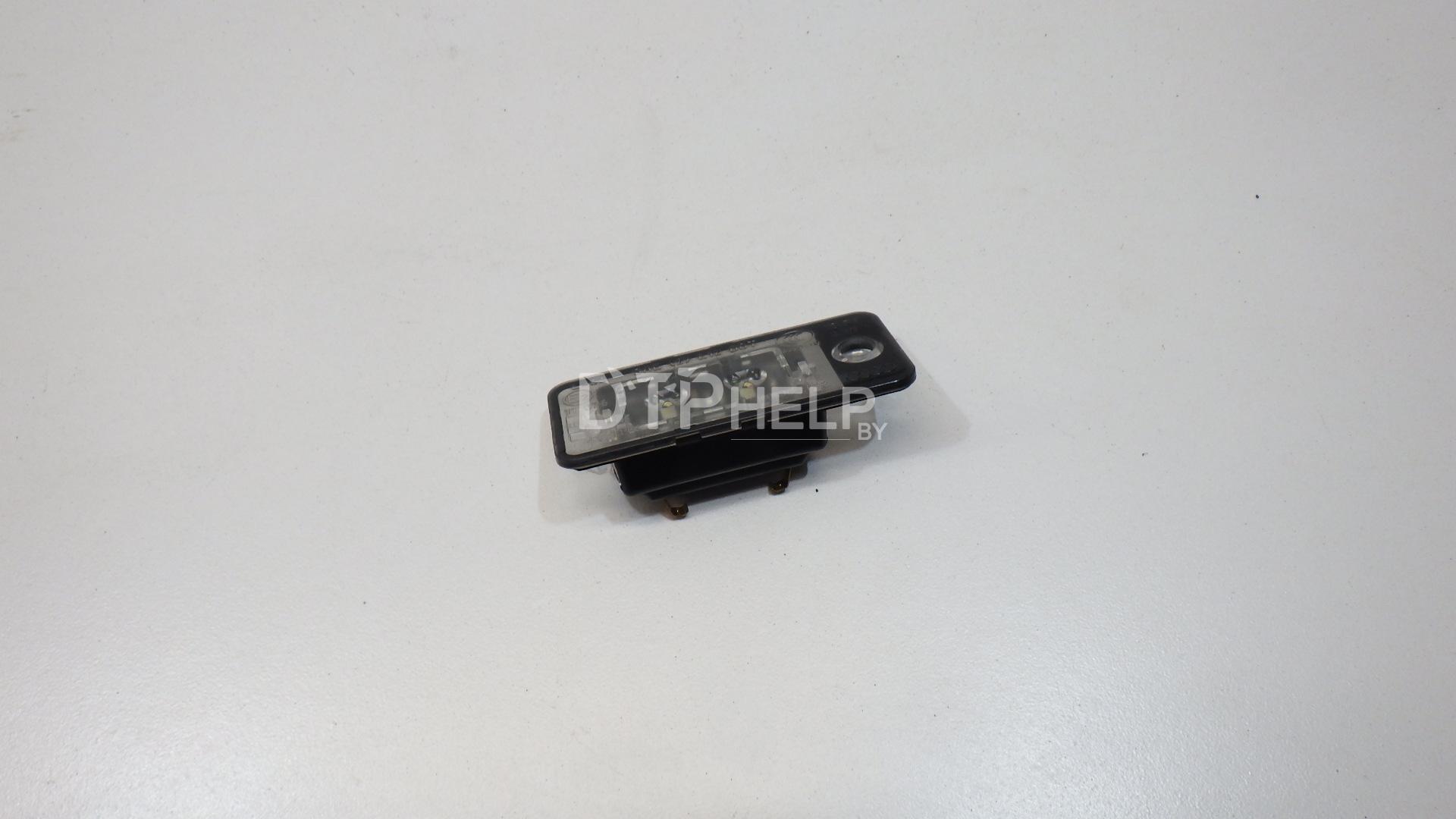 Фото Фонарь подсветки номера для Audi A3 (8L1)  1997