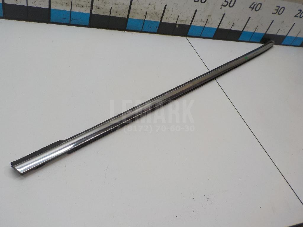 Накладка стекла переднего правого 808204EA0A Nissan
