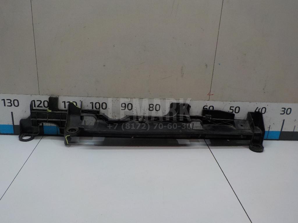 Кронштейн радиатора 215424EB0A Nissan