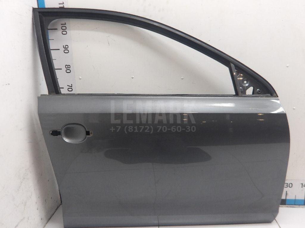 Дверь передняя правая 5C6831056B VAG