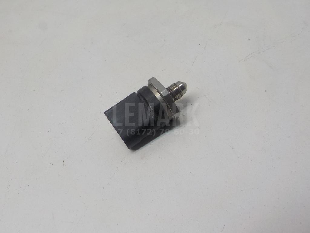 Датчик давления топлива 06J906051F VAG