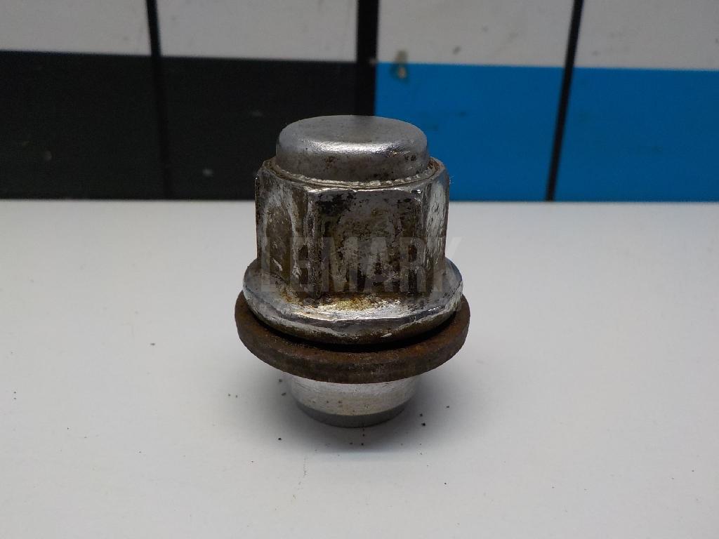 Гайка колеса MB579290 Mitsubishi