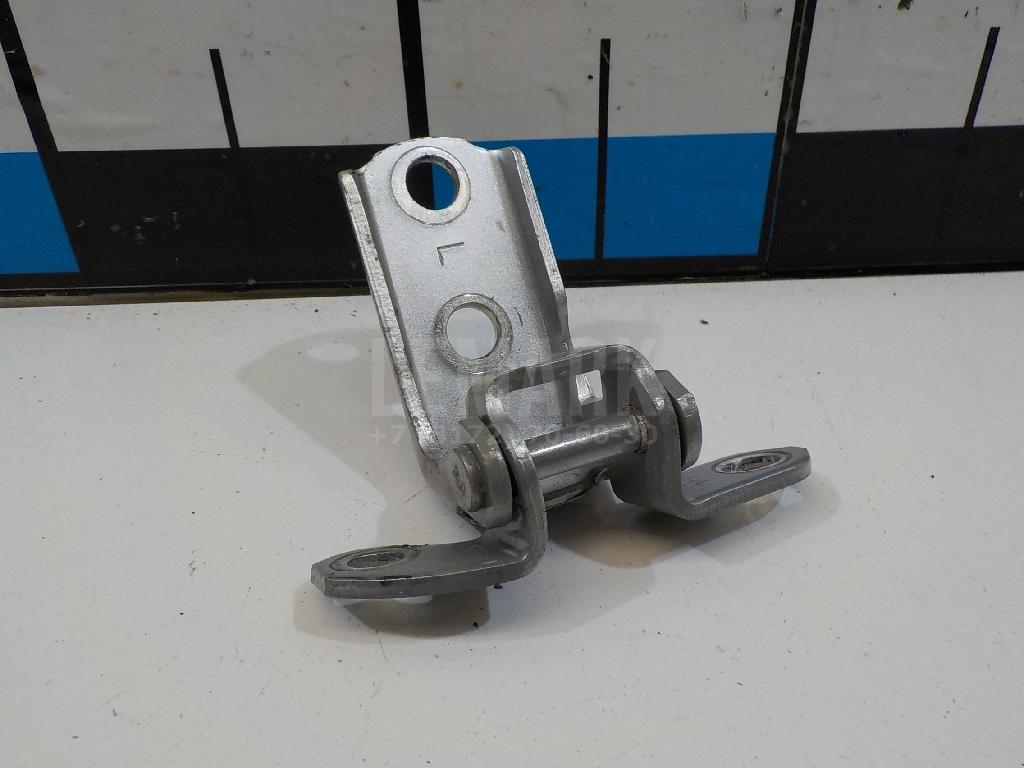 Петля двери задней левой нижняя 6878052031 Toyota