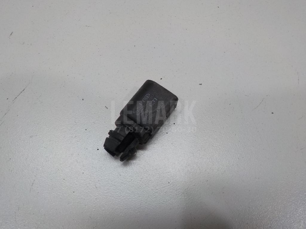 Датчик температуры воздуха 8Z0820535 VAG