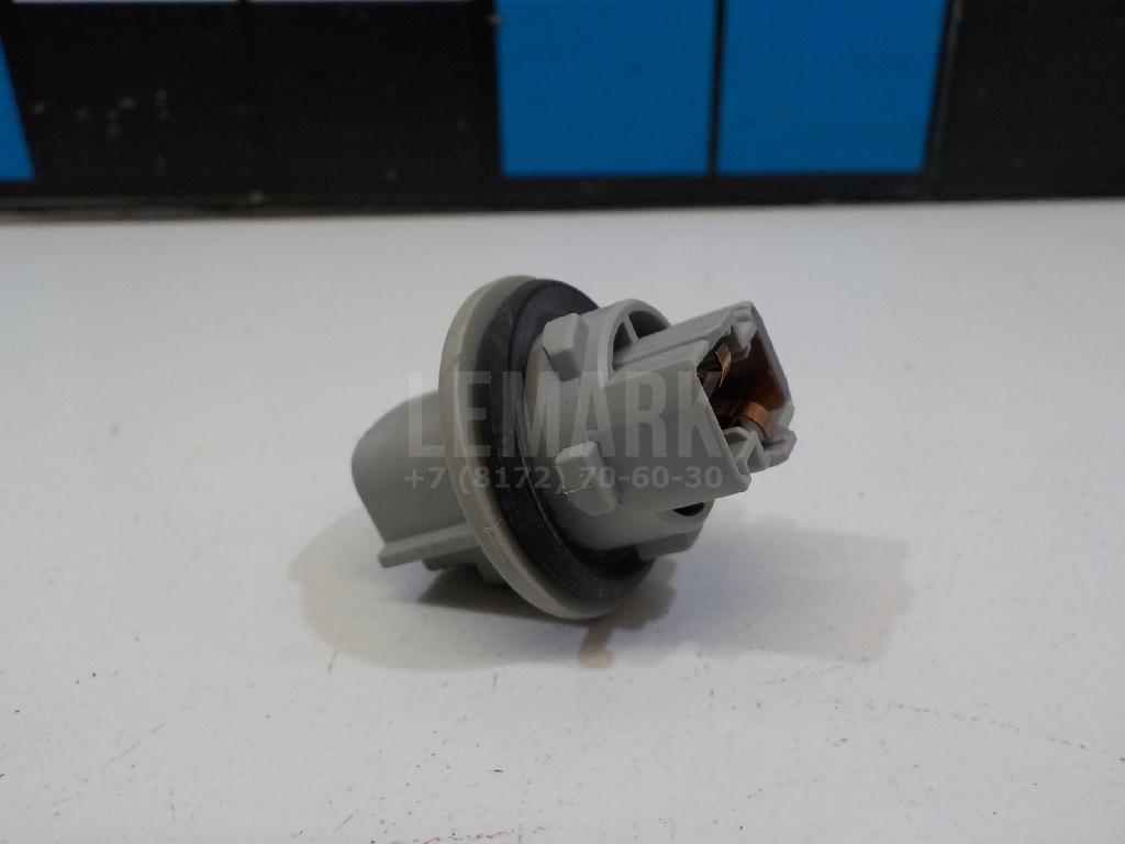 Патрон лампы 9007560028 Toyota