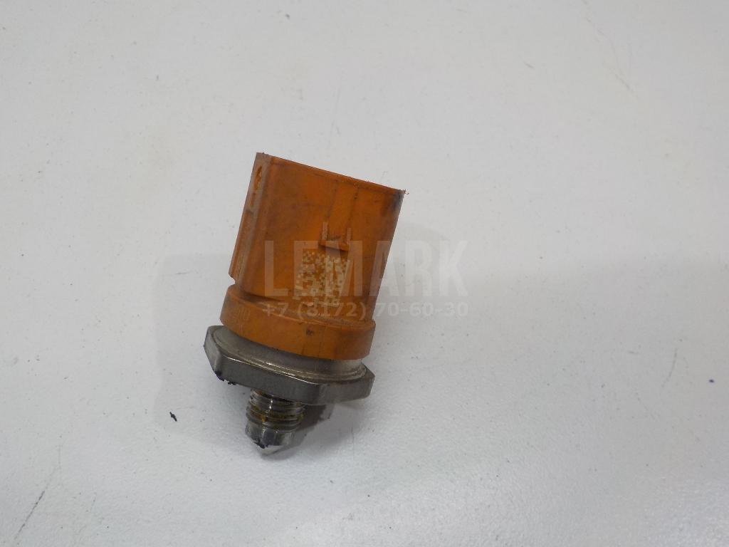 Датчик давления топлива 06J906051D VAG