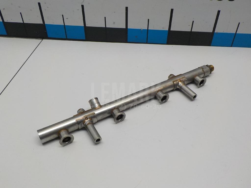 Рейка топливная (рампа) 06K133317G VAG