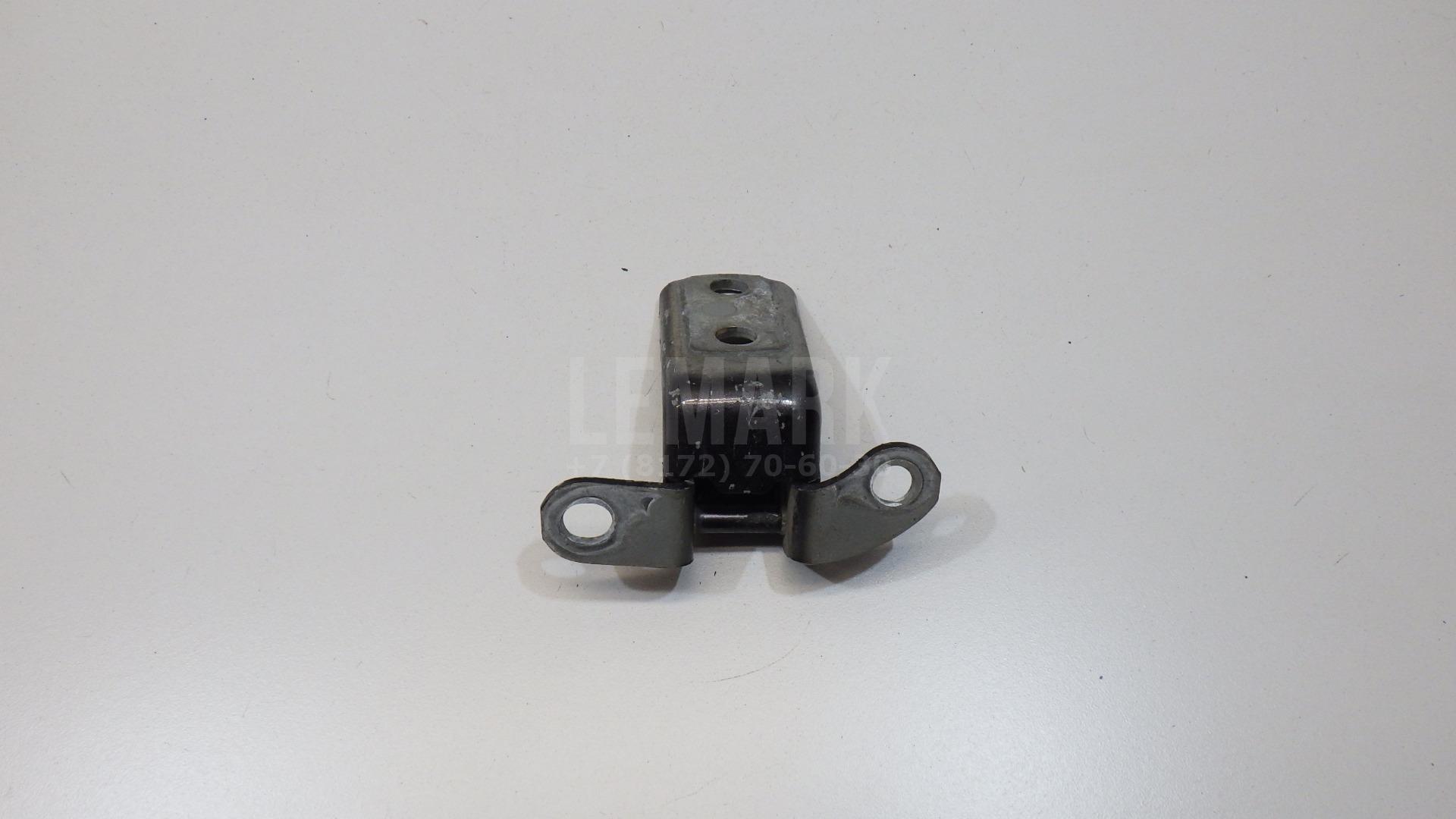 Петля двери задней левой нижняя 6878052031 Toyota