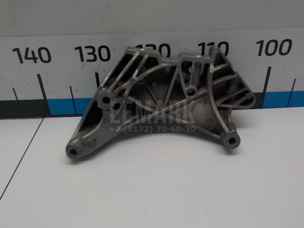 Кронштейн двигателя правый 06J199207P VAG