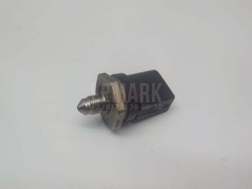 Датчик давления топлива 06J906051B VAG