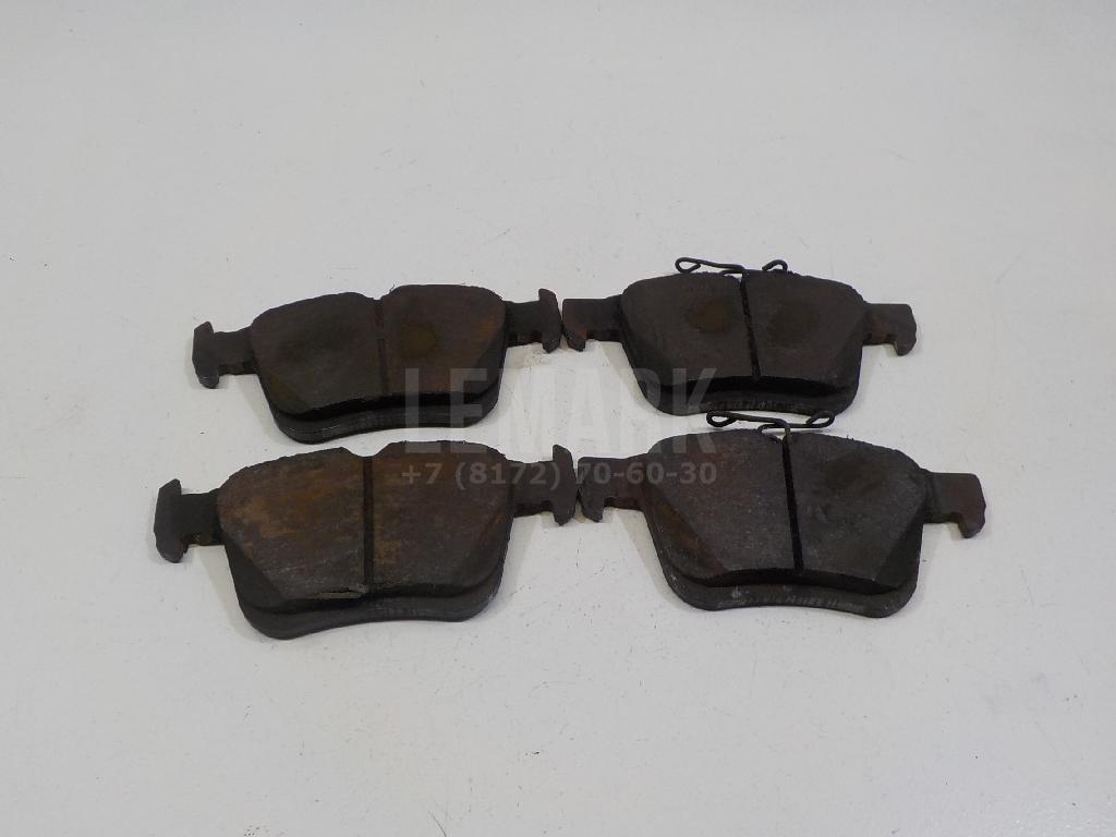 Колодки тормозные задние дисковые к-кт 8V0698451B VAG