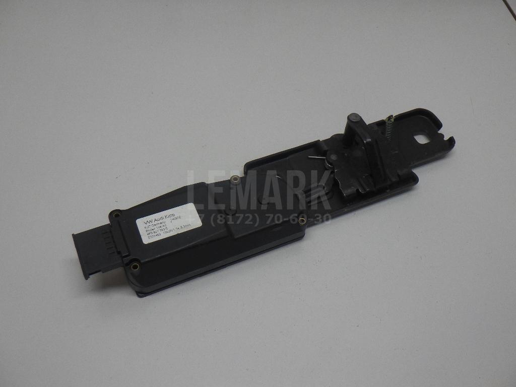 Ответная часть замка багажника 4F9827383E VAG