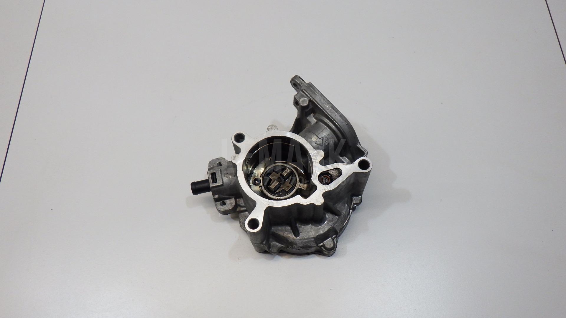 Насос вакуумный 06J145100G VAG