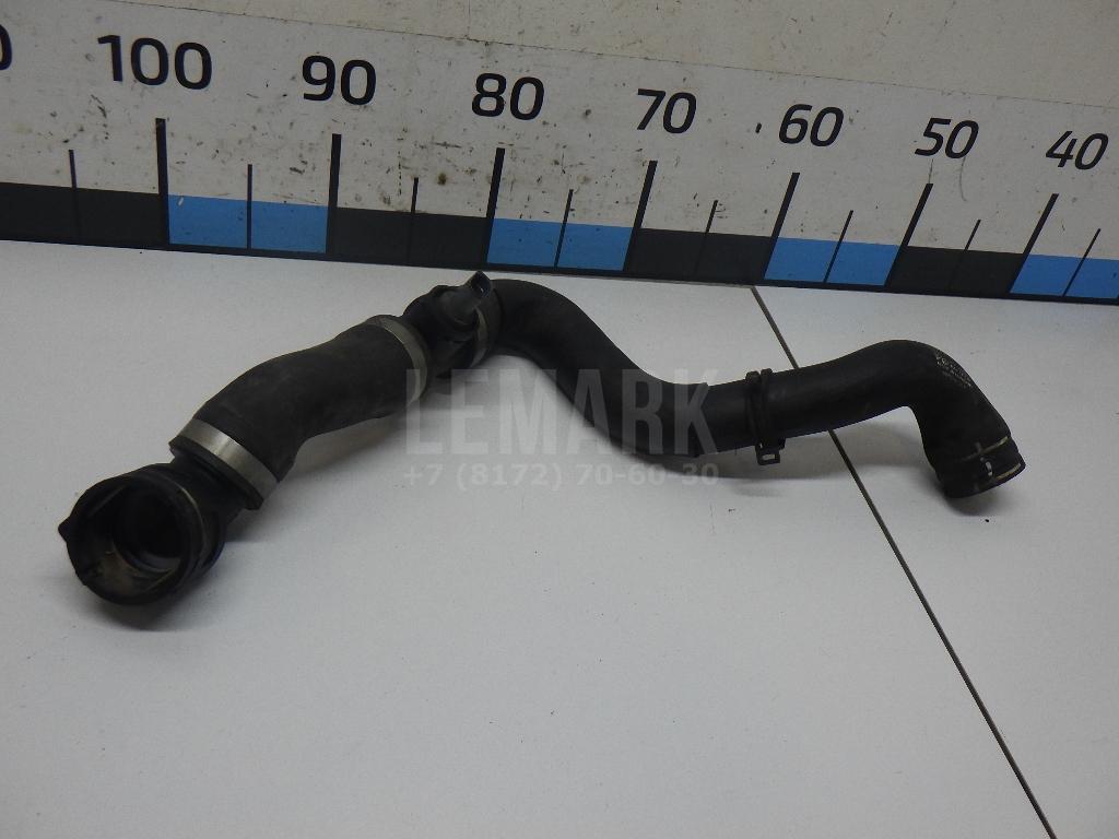 Патрубок радиатора 7P6122051G VAG