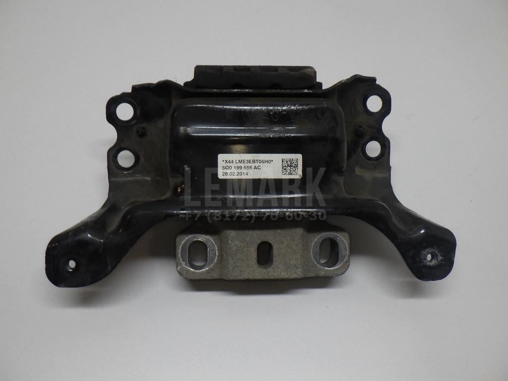 Опора КПП левая 5Q0199555S VAG