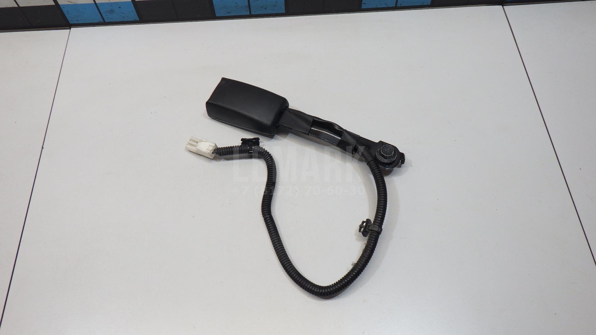 Ответная часть ремня безопасности 888402W000RYN Hyundai-Kia